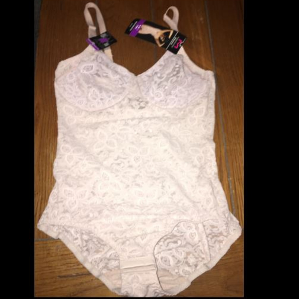 NWT Maidenform Lace Shape Wear